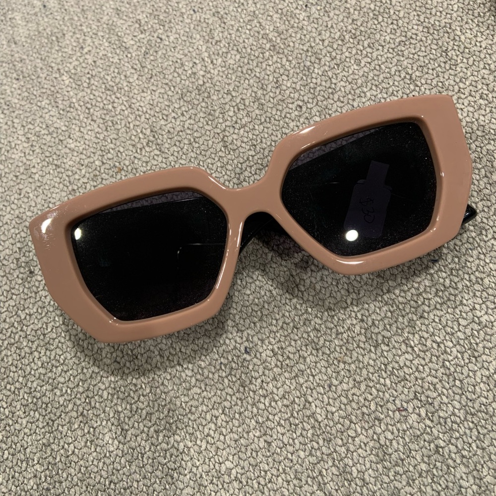 Shades ✨